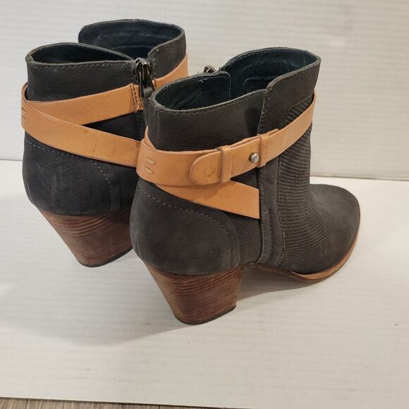 DOLCE VITA Yuri Perforated booties. Classic preppy Dark gray and camel sz 9.5 - Picture 4 of 11